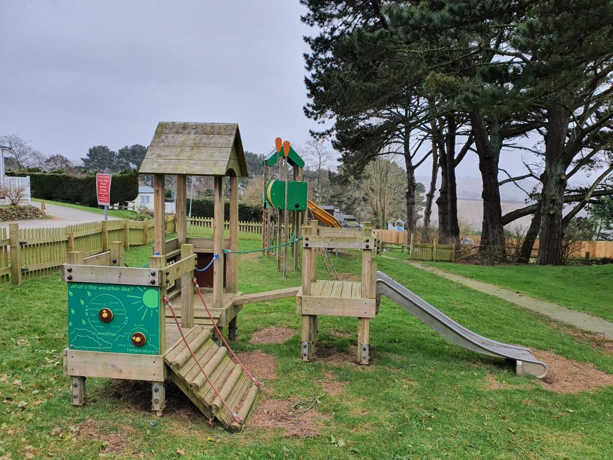 Holiday home Cozy 3 Bedroom Caravan, Sleeps 8, At Parkdean Newquay Newquay (Cornwall)