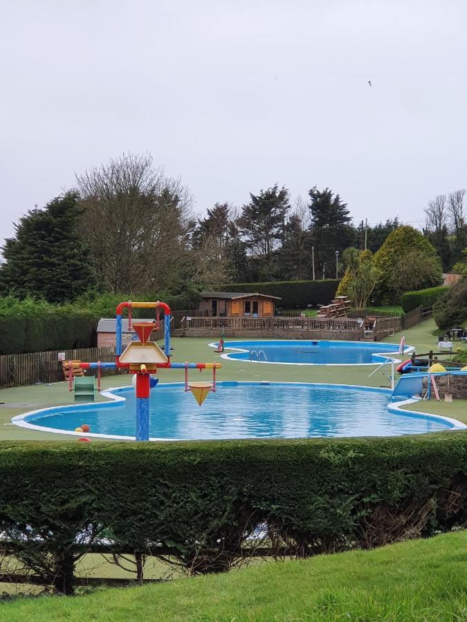 Holiday home Cozy 3 Bedroom Caravan, Sleeps 8, At Parkdean Newquay *