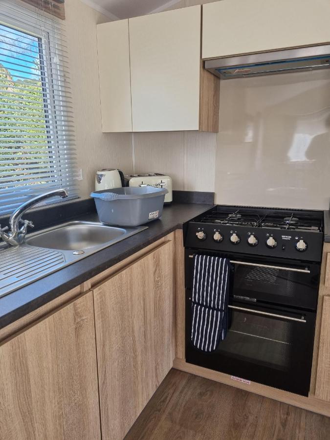 Cozy 3 Bedroom Caravan, Sleeps 8, At Parkdean Newquay Holiday home Newquay (Cornwall)